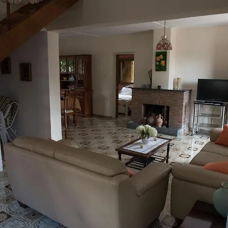 Cherry Holiday home Kato Platres